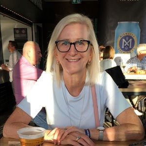 Meet your Posher, Catherine